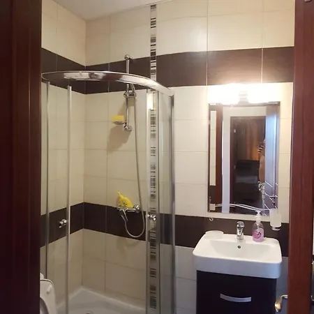 Golden Line, Private Rm 214 Apartment