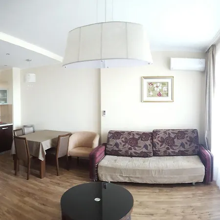 Apartment Golden Line, Private Rm 214 *